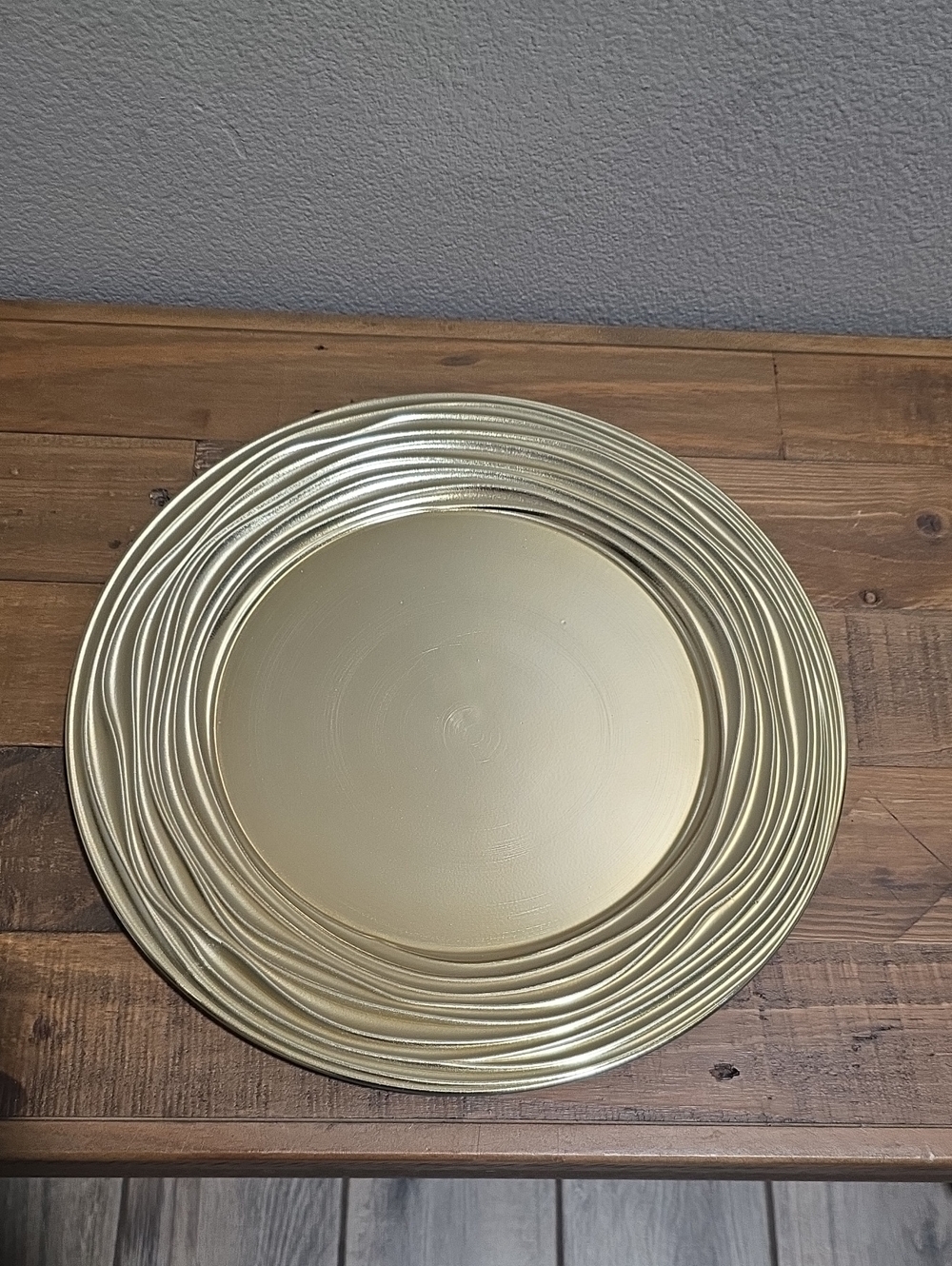 Set Of 6 Gold Decorative Charger Plate - Elegant Round Serving Accent